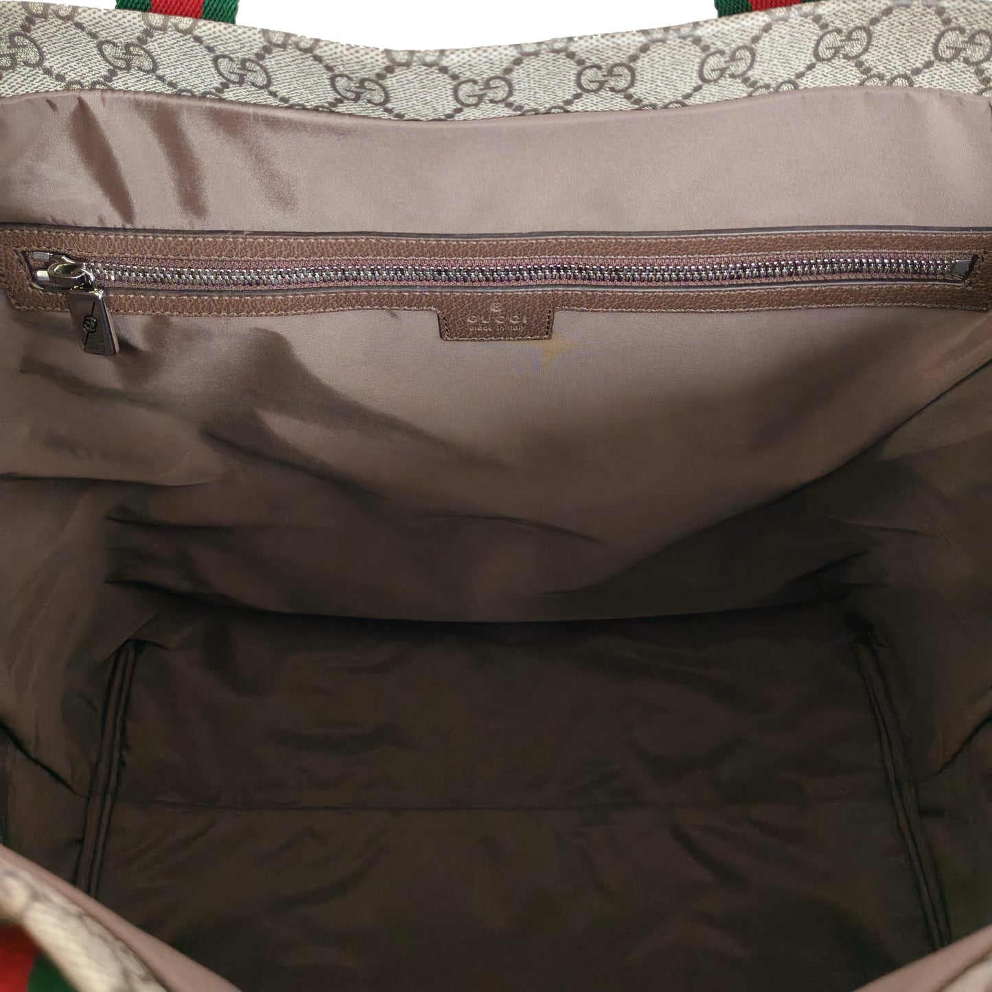 GUCCI GG Tender M Tote Bag