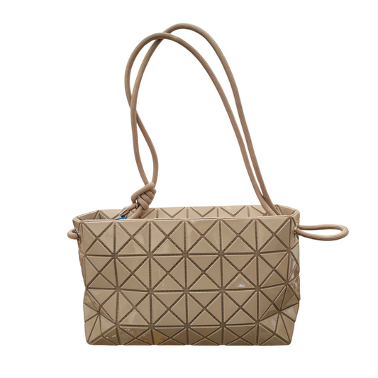 BAOBAO  ISSEY  MIYAKE LOOP One-Tone