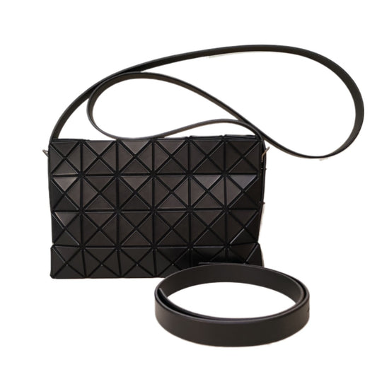 ISSEY MIYAKE BAOBAO OBL0NG S
