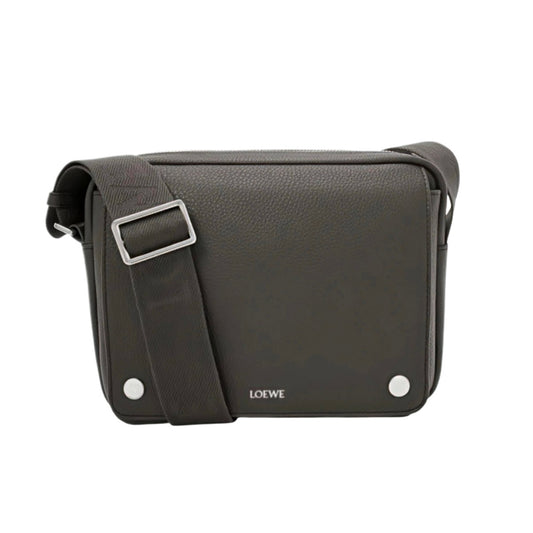 PRE-ORDER LOEWE Medium Pebble Messenger Bag