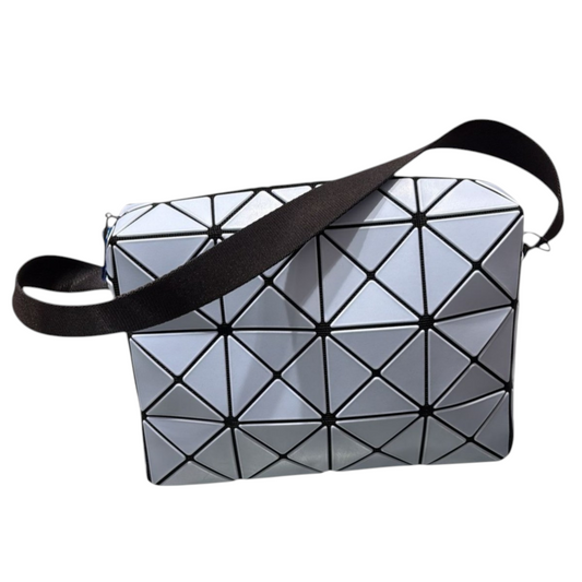 BAOBAO ISSEY MIYAKE CUBOID L MATTE